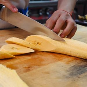 Cortando Platano
