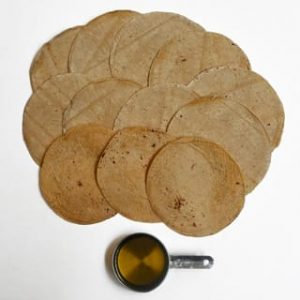 Huevos-Motuleños_ingredientes_tortilla_frita